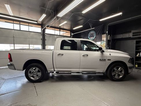 Used 2016 RAM 1500 Big Horn AWD/4WD image 3