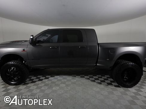 Used 2025 RAM 3500 Laramie w/ Night Edition image 11