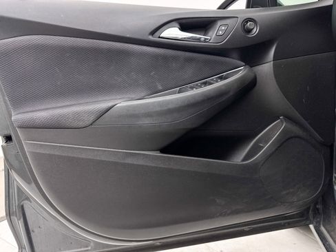 Used 2018 Chevrolet Cruze LT image 24