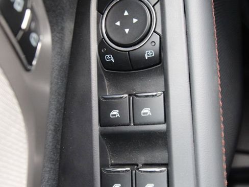 Used 2025 Ford Expedition Active image 24