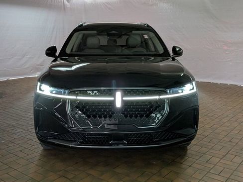 Used 2025 Lincoln Nautilus Reserve w/ Jet Appearance Package image 3