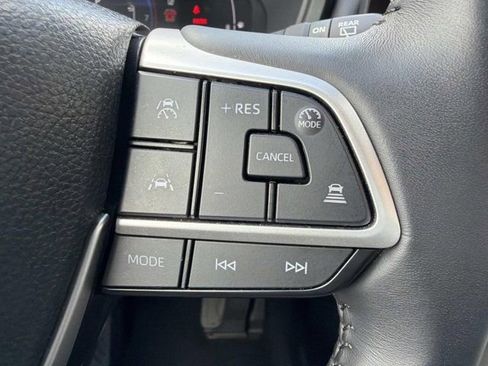 Certified 2025 Toyota Grand Highlander FWD image 26