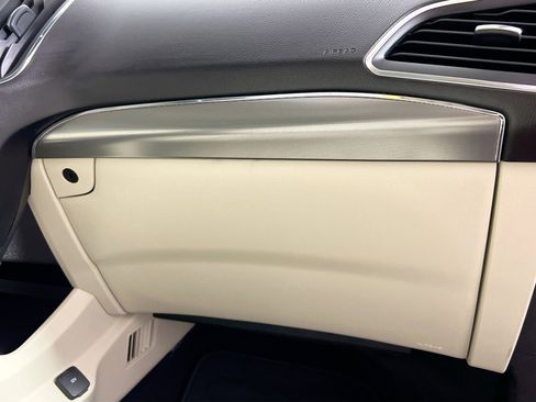 Used 2024 Ford Edge Titanium AWD/4WD image 35
