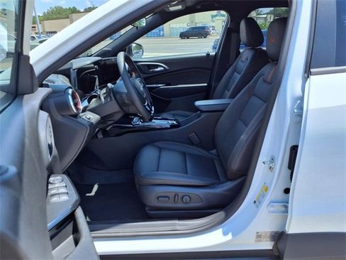 New 2025 Chevrolet Trax RS w/ Driver Confidence Package image 14