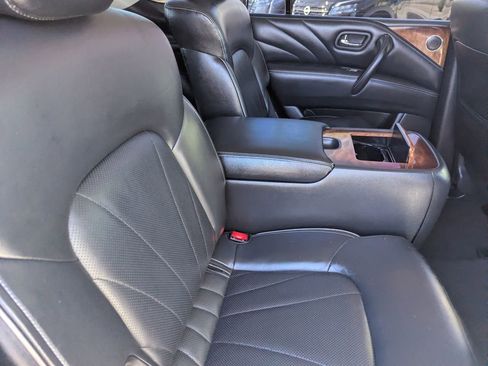 Used 2016 INFINITI QX80 2WD w/ Deluxe Technology Package image 14