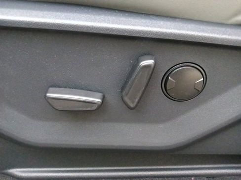 New 2025 Ford Expedition Active image 16