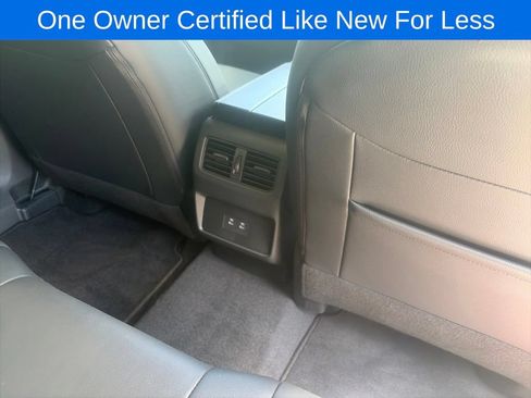 Used 2025 Nissan Rogue SL AWD/4WD image 16