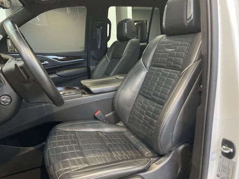 Used 2023 Cadillac Escalade Sport Platinum image 24