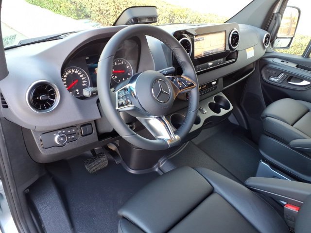 New 2026 Mercedes-Benz Sprinter 2500 image 13
