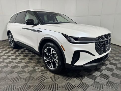 New 2026 Lincoln Nautilus Premier w/ Equipment Group 102A image 9