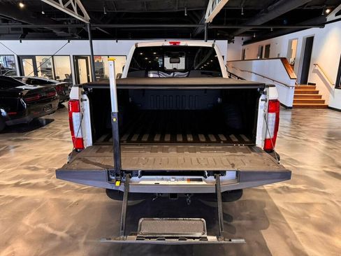 Used 2017 Ford F250 Platinum w/ Platinum Ultimate Package image 22