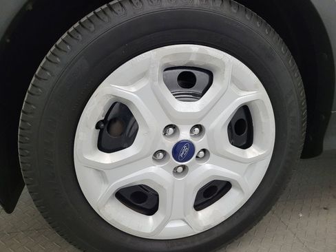 Used 2017 Ford Escape S FWD image 31
