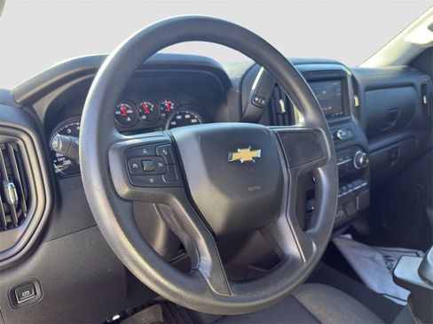 Used 2023 Chevrolet Silverado 1500 Custom image 9