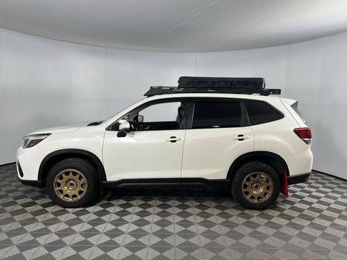 Used 2020 Subaru Forester Limited w/ Popular Package #3 image 11