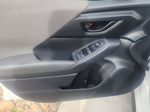 Certified 2024 Subaru Crosstrek 2.0i Premium image 5