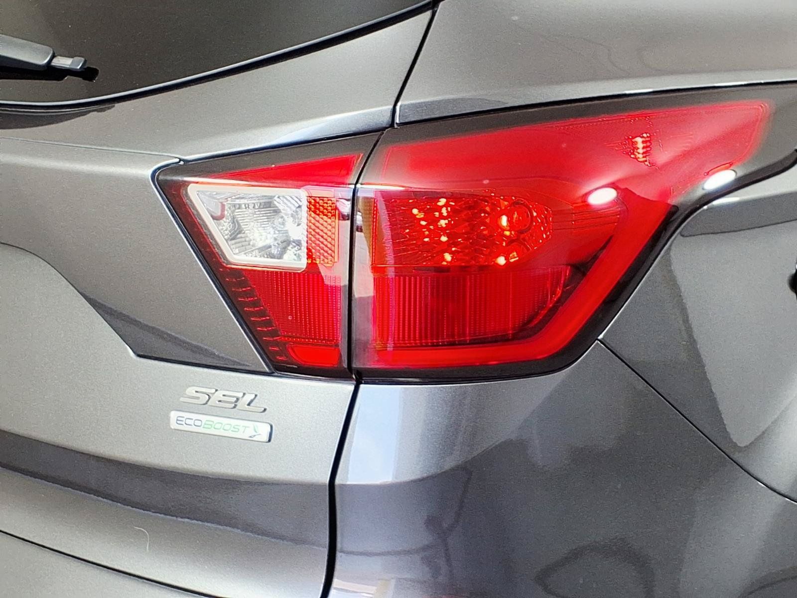 Used 2019 Ford Escape SEL FWD image 6