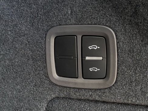 Used 2025 Porsche Cayenne S AWD/4WD image 29