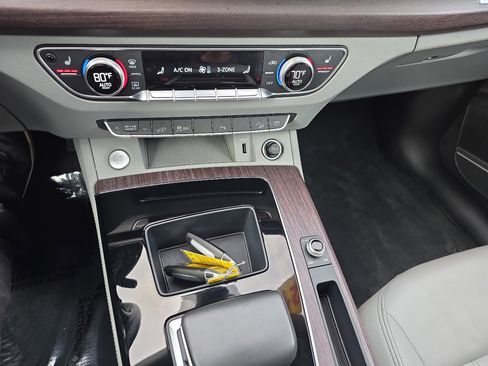 Used 2021 Audi Q5 e Premium Plus w/ Premium Plus Package image 90