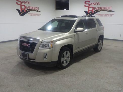 Used 2014 GMC Terrain SLE w/ Safety Package image 1
