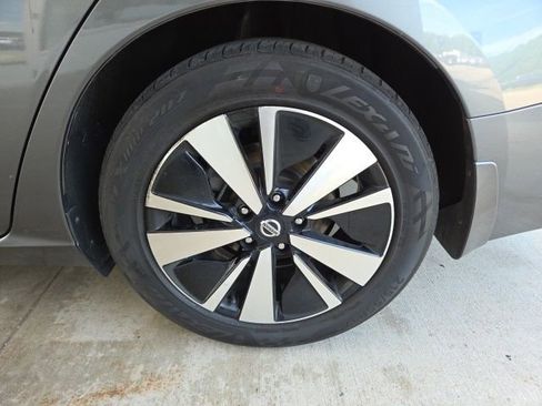 Used 2022 Nissan Altima 2.5 SV FWD image 58