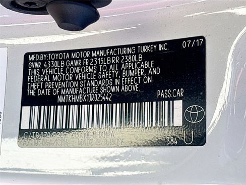 Used 2018 Toyota C-HR XLE image 33