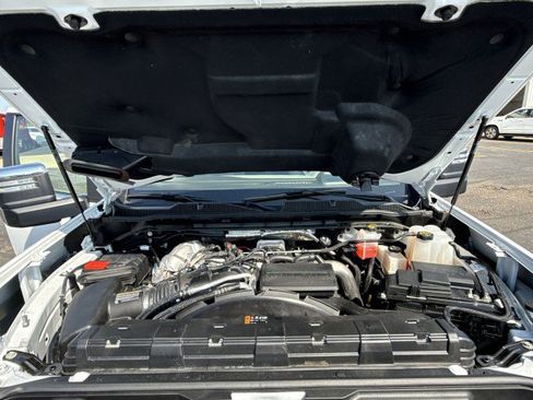 Certified 2025 Chevrolet Silverado 3500 LTZ w/ LTZ Premium Package image 9