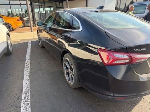 Used 2022 Chevrolet Malibu LT FWD image 14