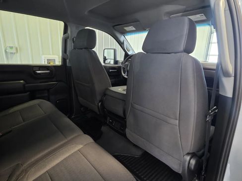 Used 2025 Chevrolet Silverado 2500 Custom w/ Custom Value Package AWD/4WD image 17