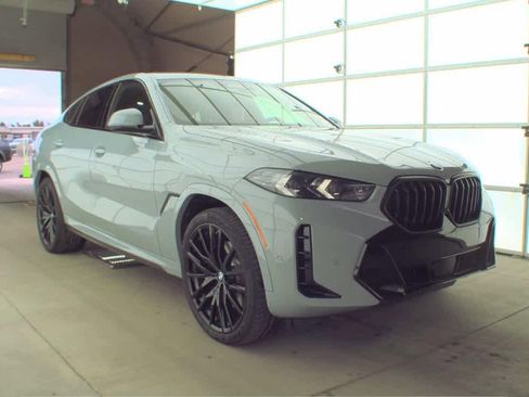 Used 2025 BMW X6 xDrive40i image 4