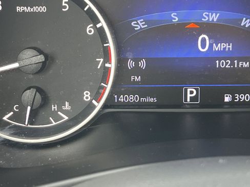 Used 2024 Nissan Murano SL w/ Cargo Package image 23