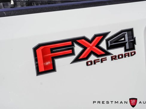 Used 2022 Ford F350 Platinum w/ FX4 Off-Road Package image 7