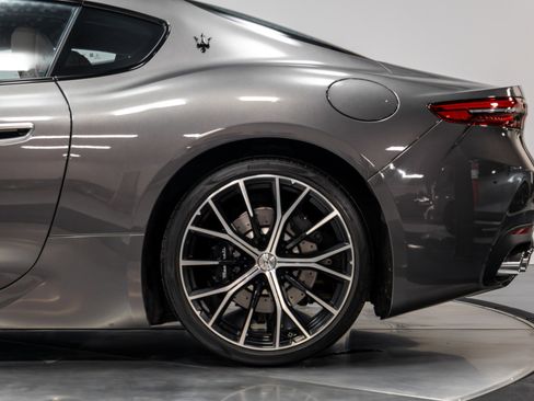 Used 2024 Maserati GranTurismo Modena image 39