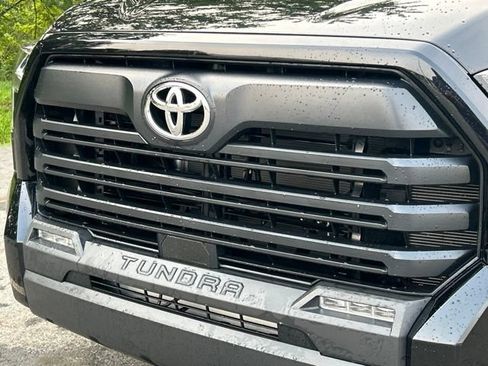 Certified 2025 Toyota Tundra SR5 AWD/4WD image 17