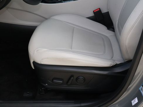Used 2025 Hyundai Tucson SEL FWD image 15