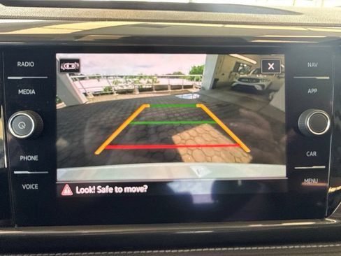 Used 2022 Volkswagen Taos SEL AWD/4WD image 24