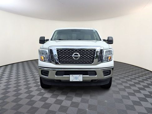 Used 2017 Nissan Titan SV AWD/4WD image 3