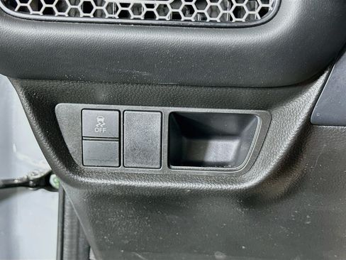Used 2025 Honda HR-V Sport image 17