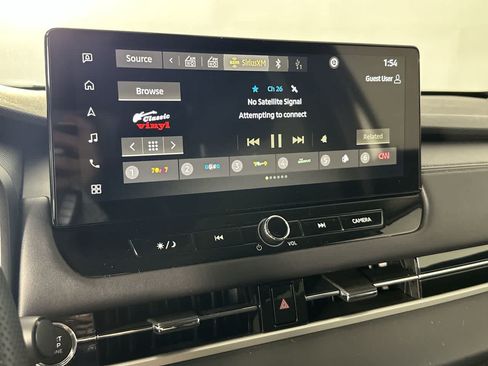 Used 2025 Mitsubishi Outlander SE FWD image 16