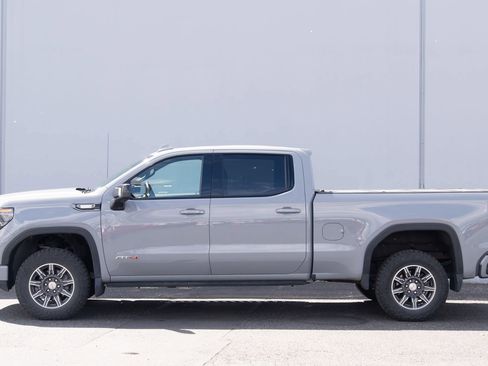 Used 2024 GMC Sierra 1500 AT4 w/ Technology Package AWD/4WD image 30