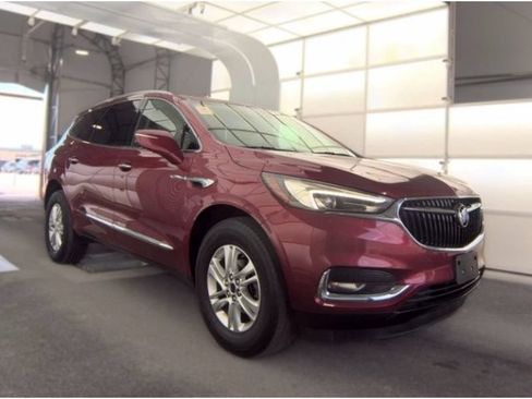 Used 2018 Buick Enclave Essence FWD image 4