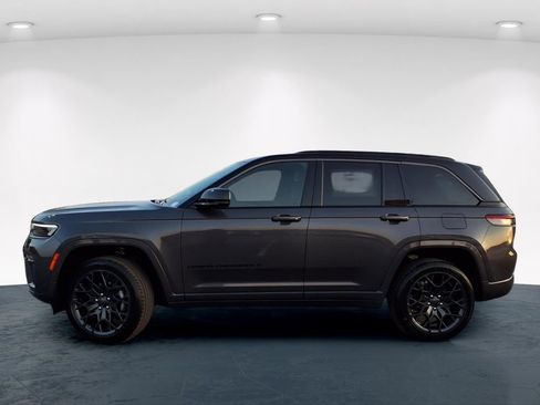 New 2026 Jeep Grand Cherokee Summit w/ Obsidian Package AWD/4WD image 5