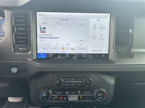 Used 2025 Ford Bronco Badlands AWD/4WD image 11