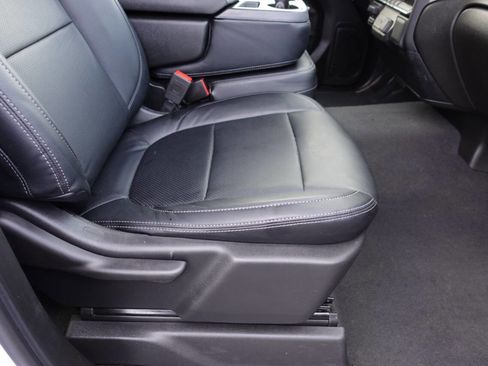 Used 2022 Chevrolet Silverado 2500 Custom w/ Custom Value Package image 25