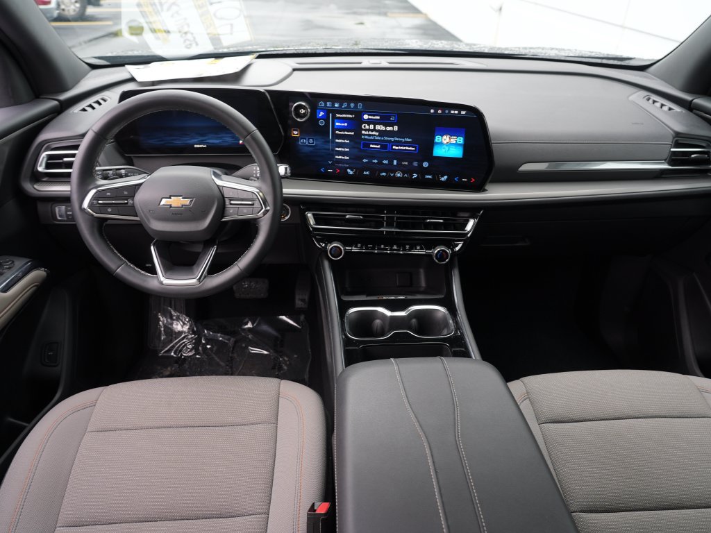 Certified 2026 Chevrolet Traverse LT w/ Driver Confidence Package AWD/4WD image 26