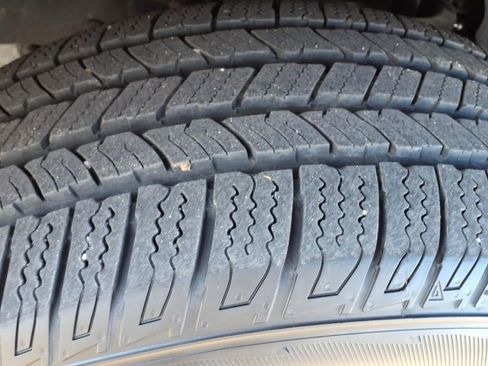 Used 2025 RAM 1500 Laramie image 3