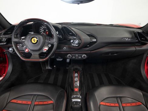 Used 2018 Ferrari 488 Spider image 29
