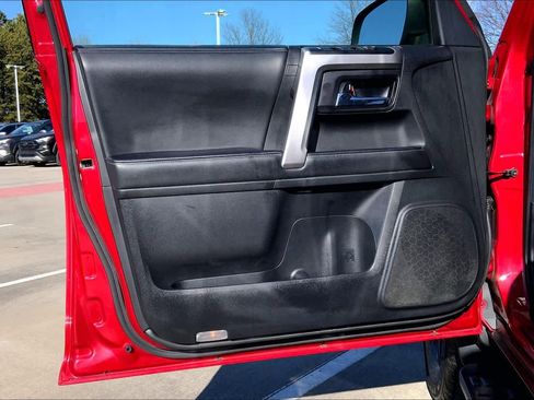 Used 2024 Toyota 4Runner SR5 Premium image 21