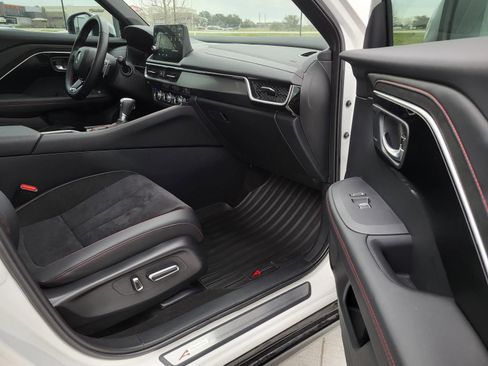 Used 2025 Acura ADX A-Spec AWD/4WD image 8