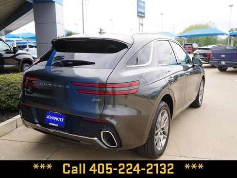 Used 2025 Genesis GV70 2.5T AWD/4WD image 10