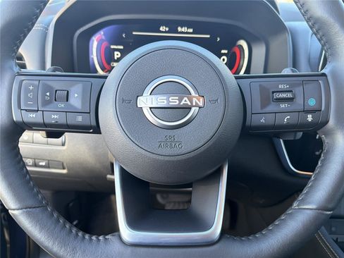Used 2023 Nissan Rogue Platinum AWD/4WD image 19
